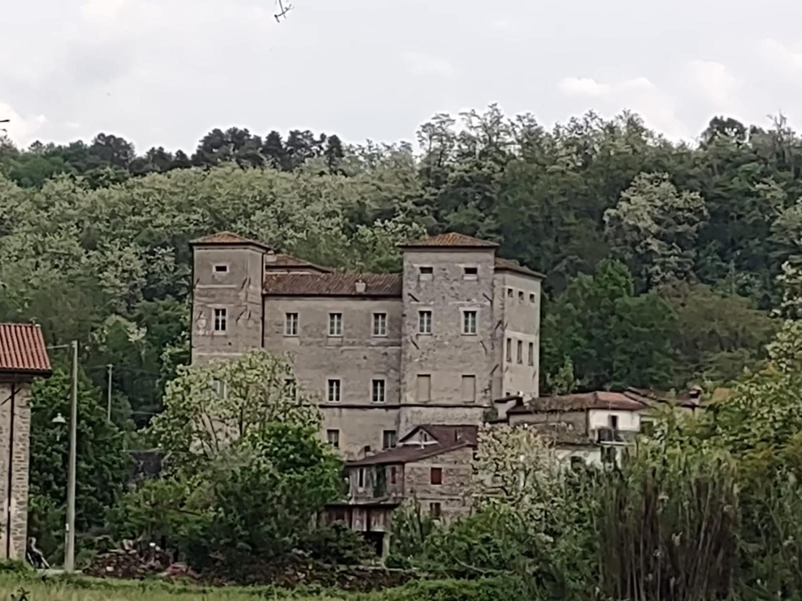 Castello Di Pontebosio Luxury Resort Licciana Nardi Exterior photo